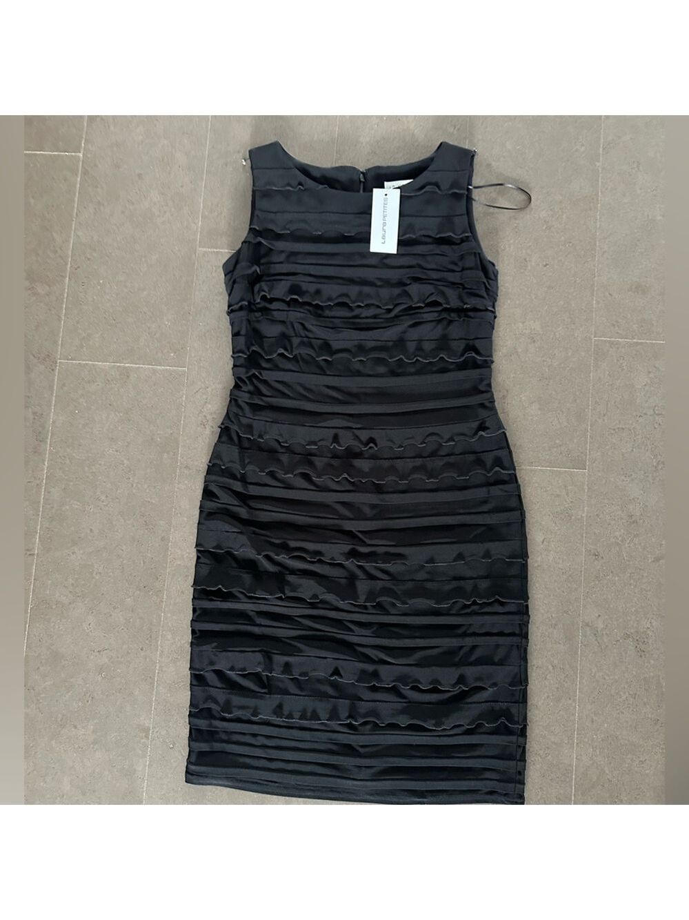 Laura Petites Elegant Black Dress size 6